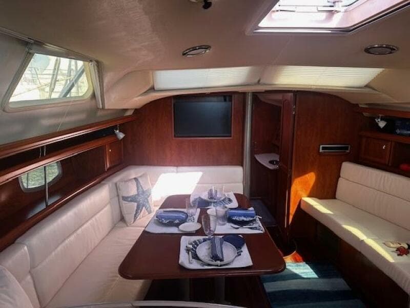2011 Hunter 45DS
