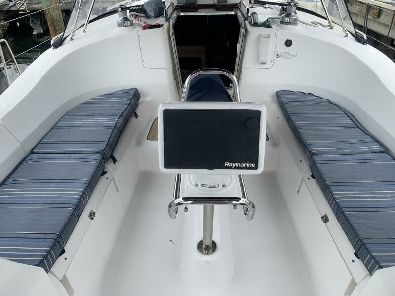 2011 Hunter 45DS