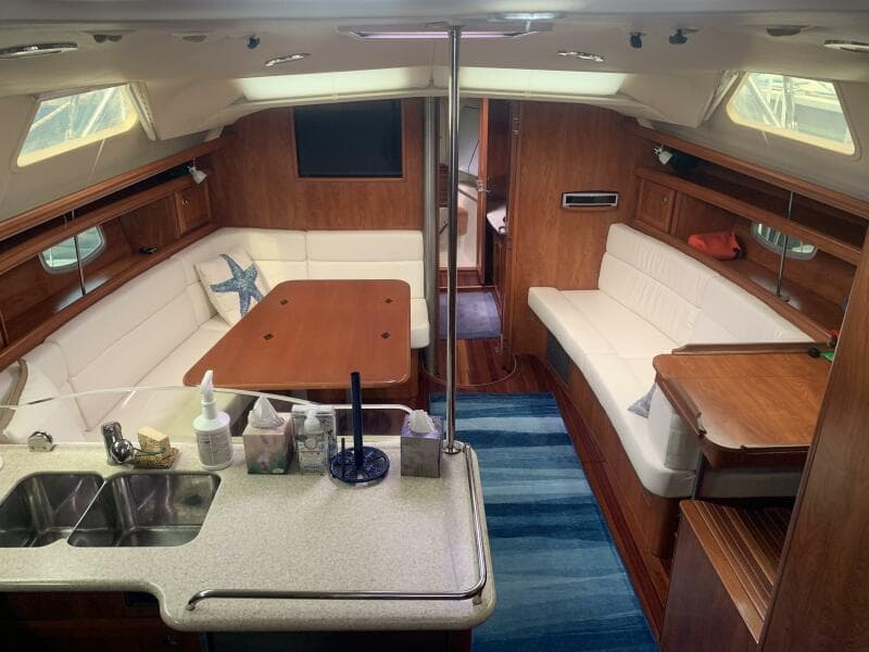 2011 Hunter 45DS