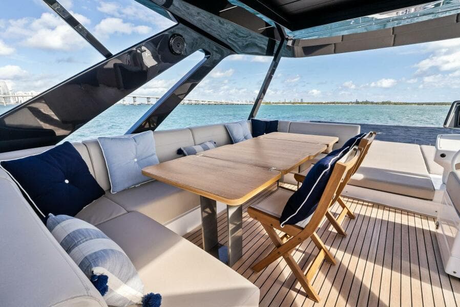 2024 Ferretti Yachts 720