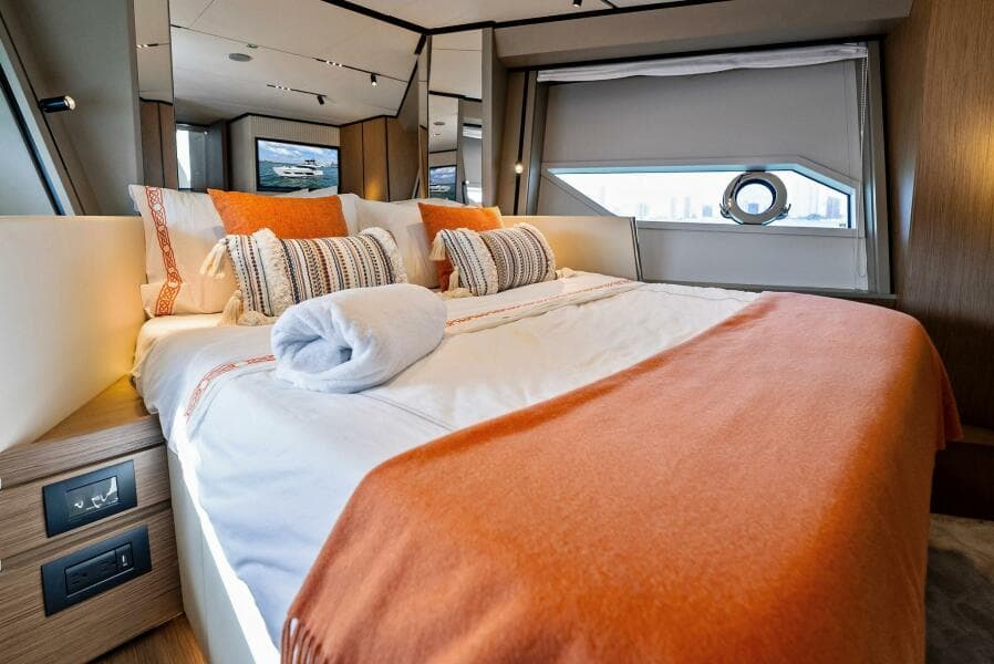 2024 Ferretti Yachts 720