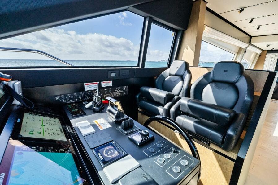 2024 Ferretti Yachts 720