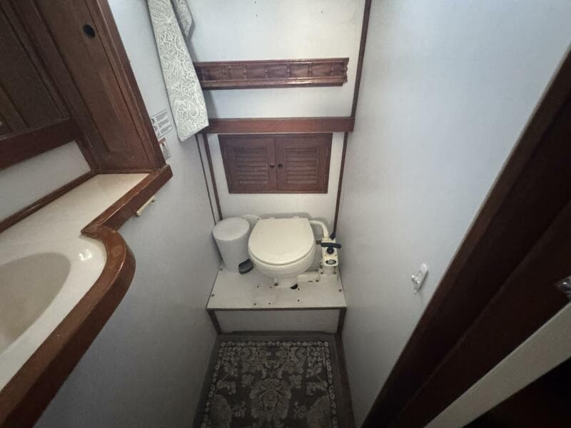 1986 Marine Trader 34 Double Cabin