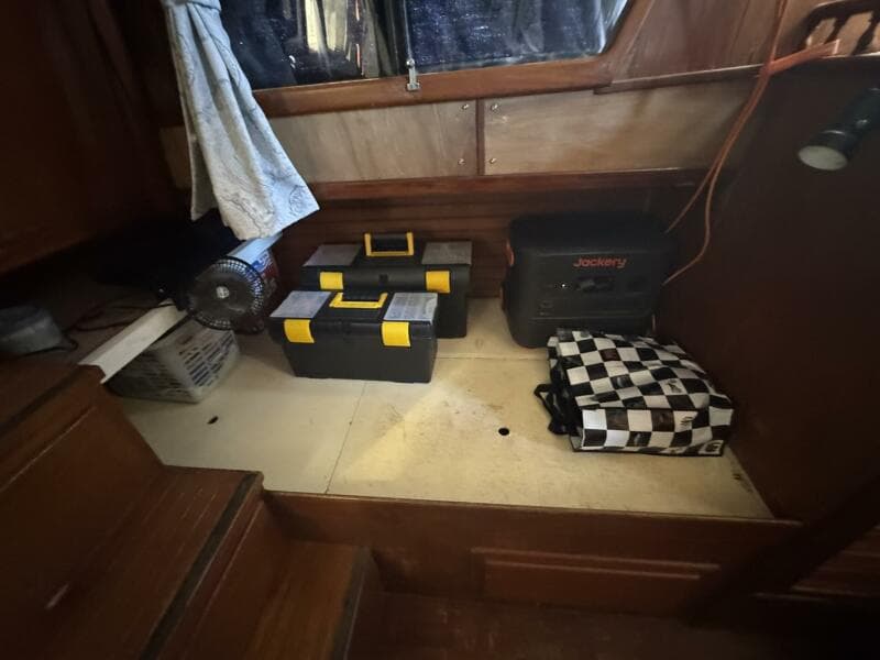 1986 Marine Trader 34 Double Cabin