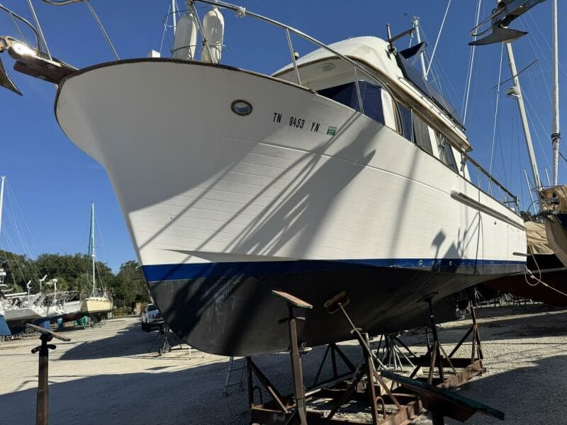 1986 Marine Trader 34 Double Cabin