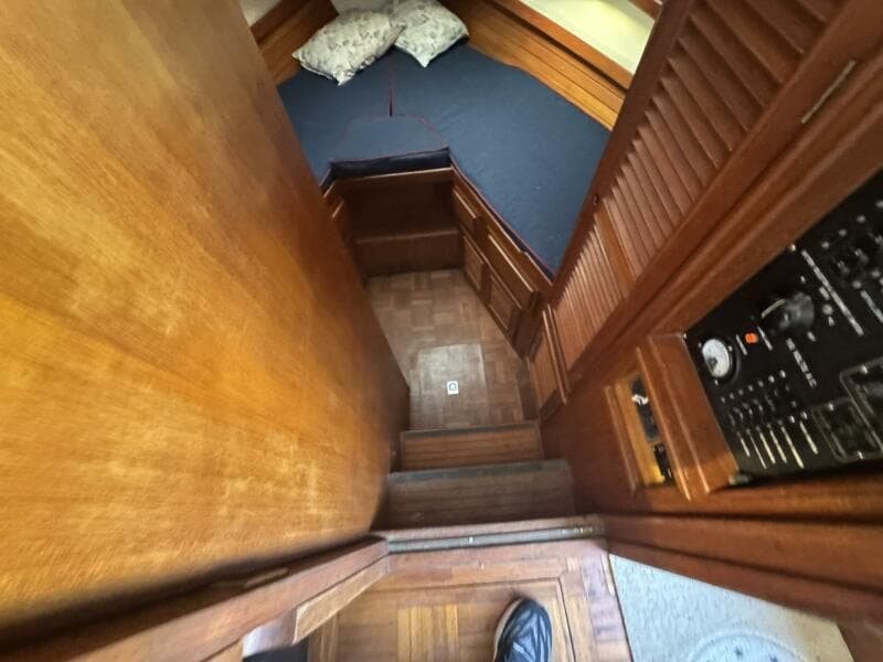 1986 Marine Trader 34 Double Cabin