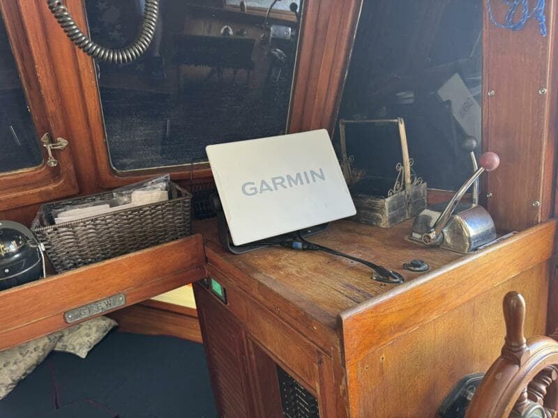 1986 Marine Trader 34 Double Cabin