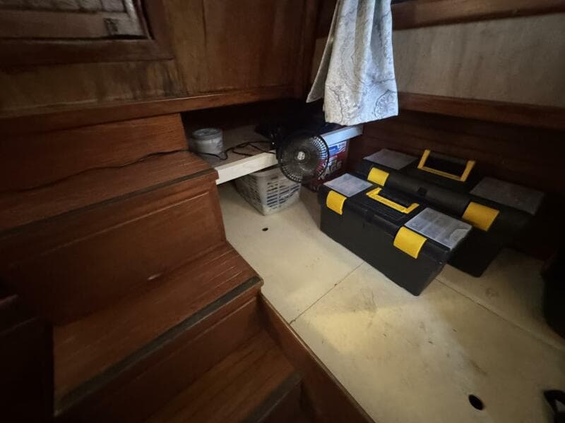 1986 Marine Trader 34 Double Cabin