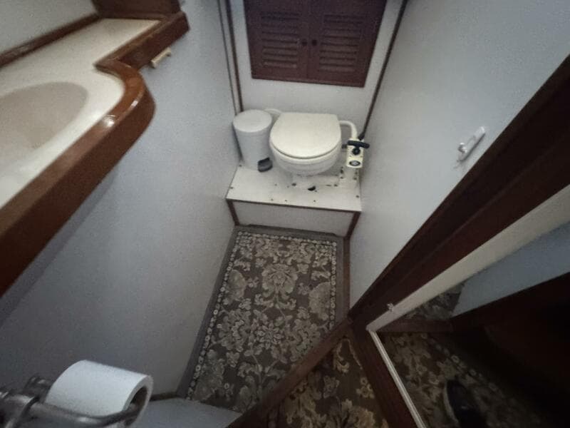1986 Marine Trader 34 Double Cabin
