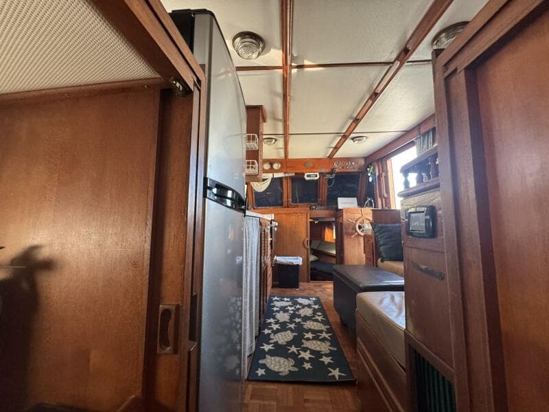 1986 Marine Trader 34 Double Cabin