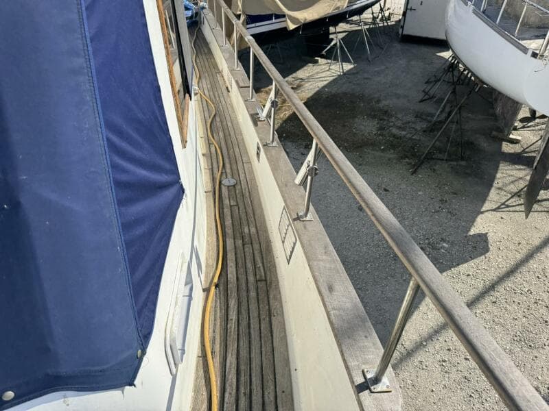 1986 Marine Trader 34 Double Cabin