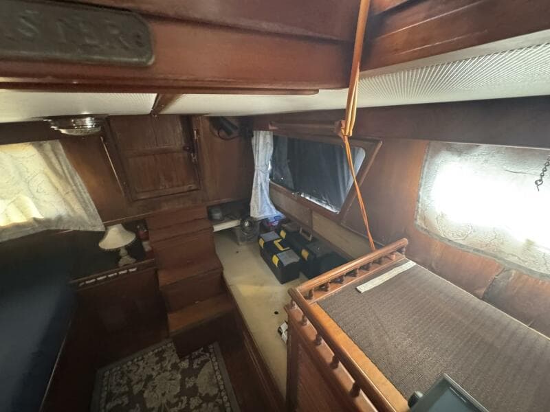 1986 Marine Trader 34 Double Cabin