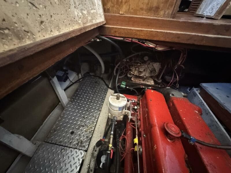 1986 Marine Trader 34 Double Cabin