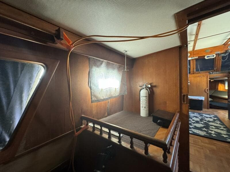 1986 Marine Trader 34 Double Cabin