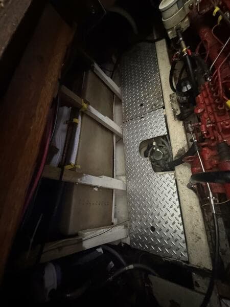 1986 Marine Trader 34 Double Cabin