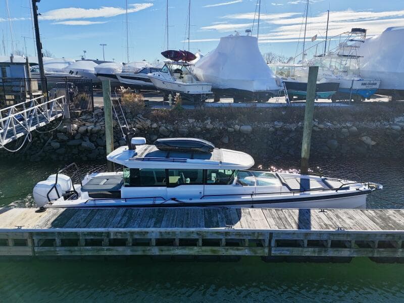 2023 Axopar 37 Cross Cabin