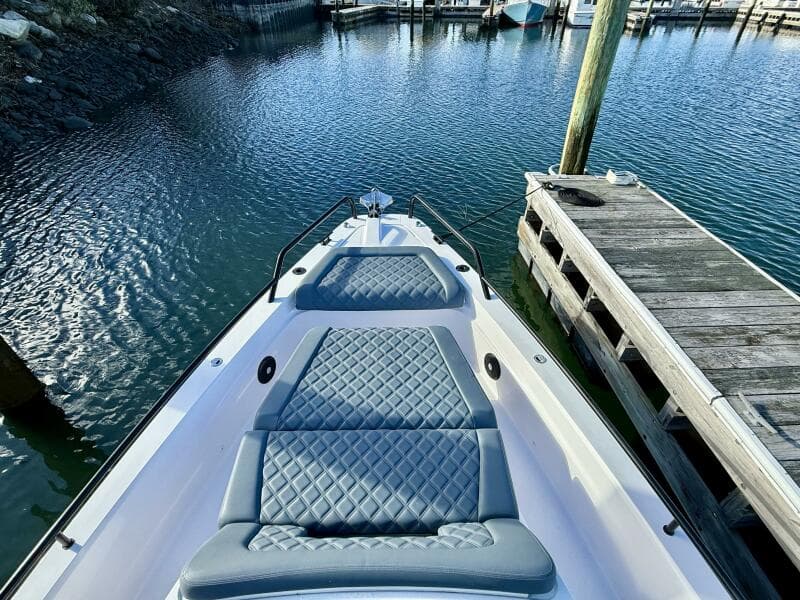 2023 Axopar 37 Cross Cabin