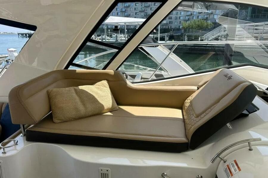 2019 Sea Ray Coupe