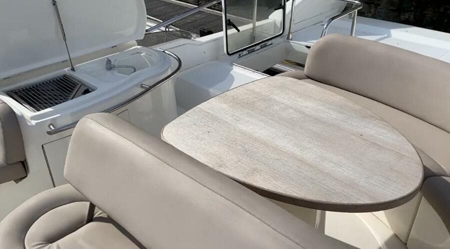 1999 Azimut 58