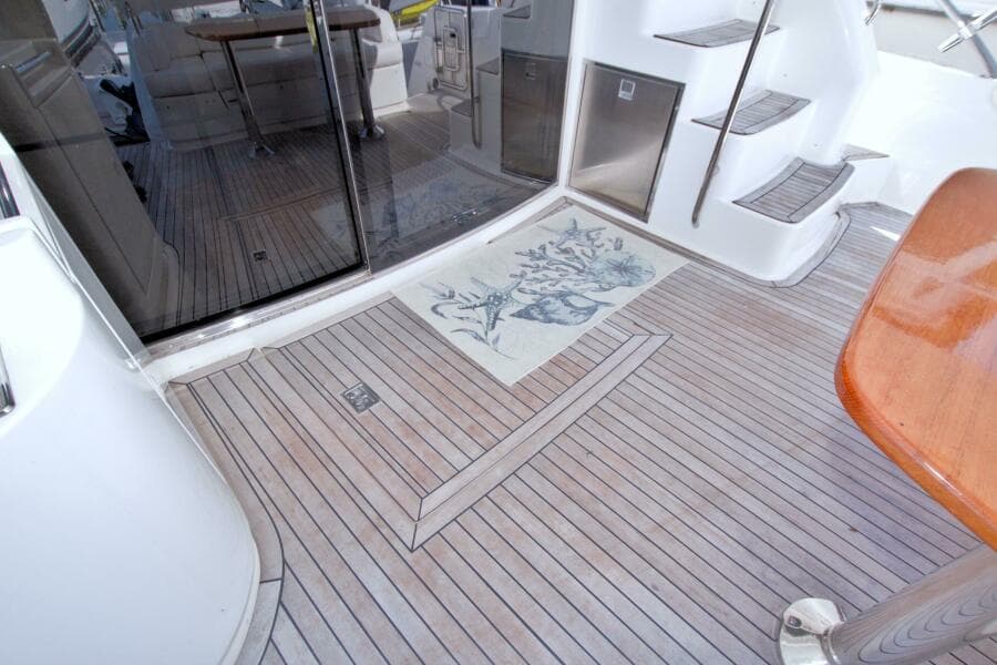 2005 Neptunus 62 Flybridge