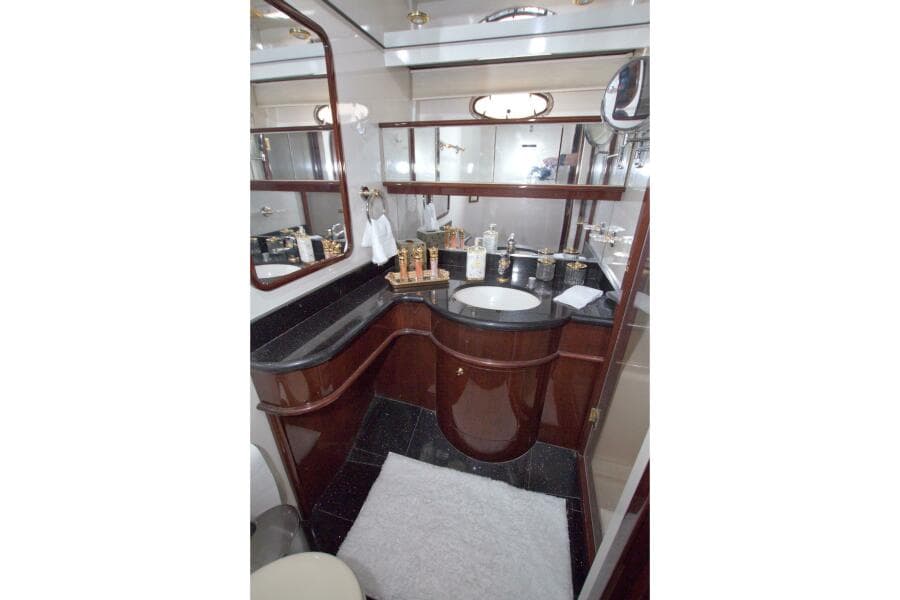 2005 Neptunus 62 Flybridge