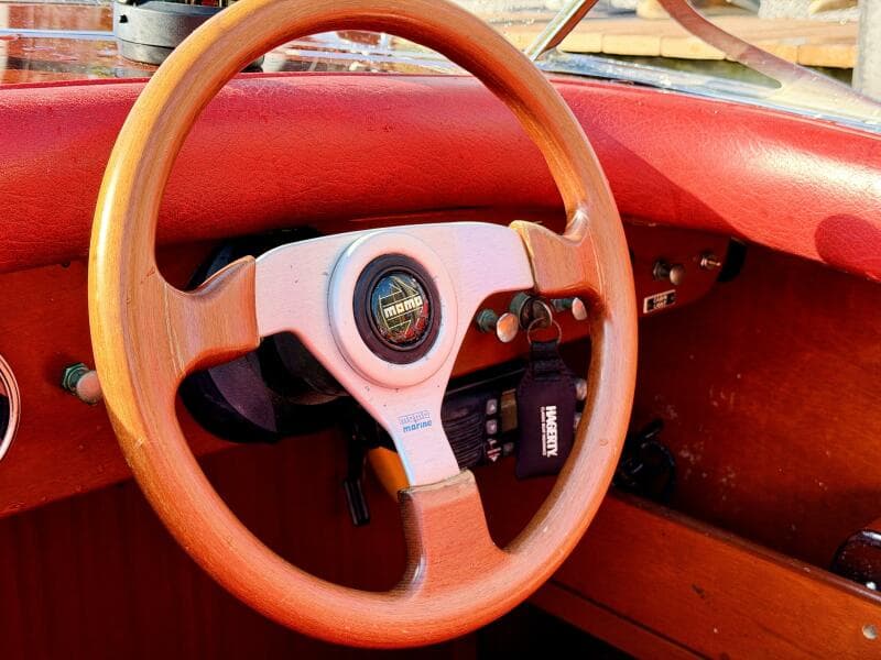 1998 Custom 30 Gentleman's Racer
