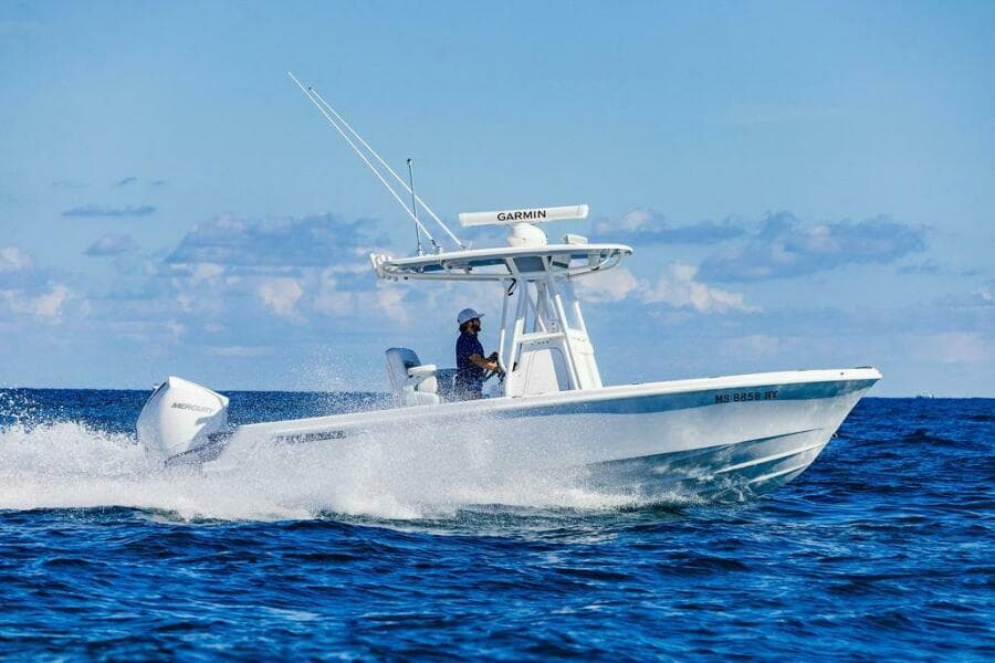 2027 Reef Runner 230