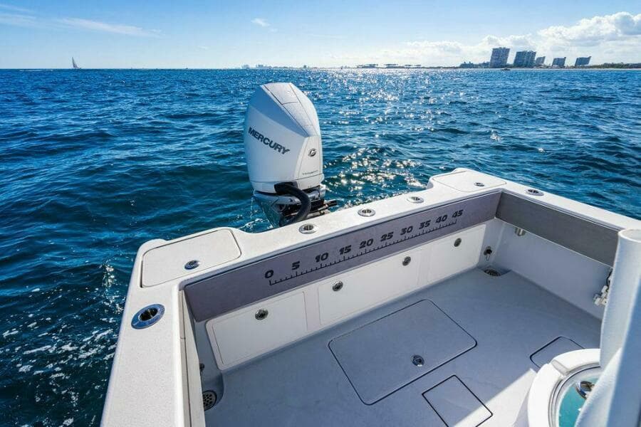2027 Reef Runner 230
