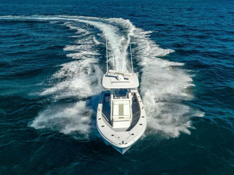 2027 Reef Runner 230