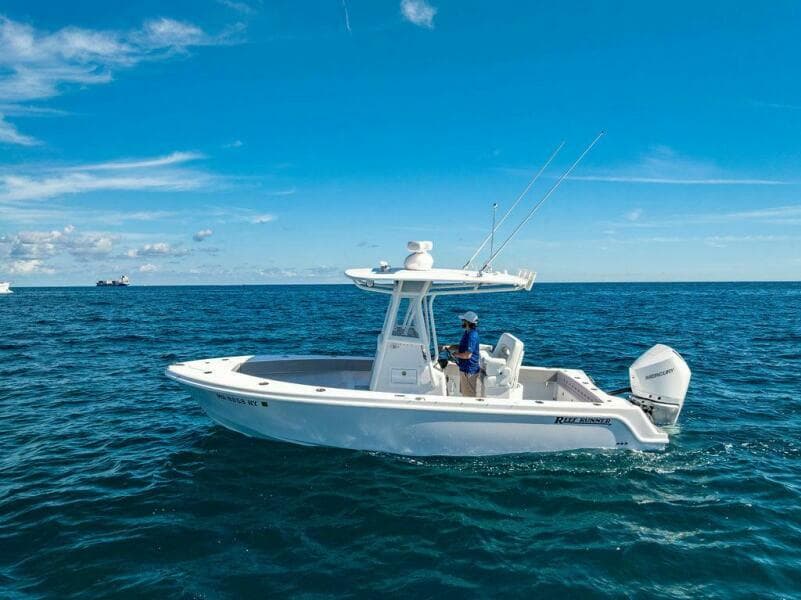 2027 Reef Runner 230