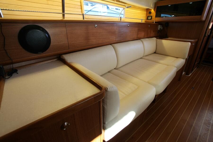 2025 Catalina 426