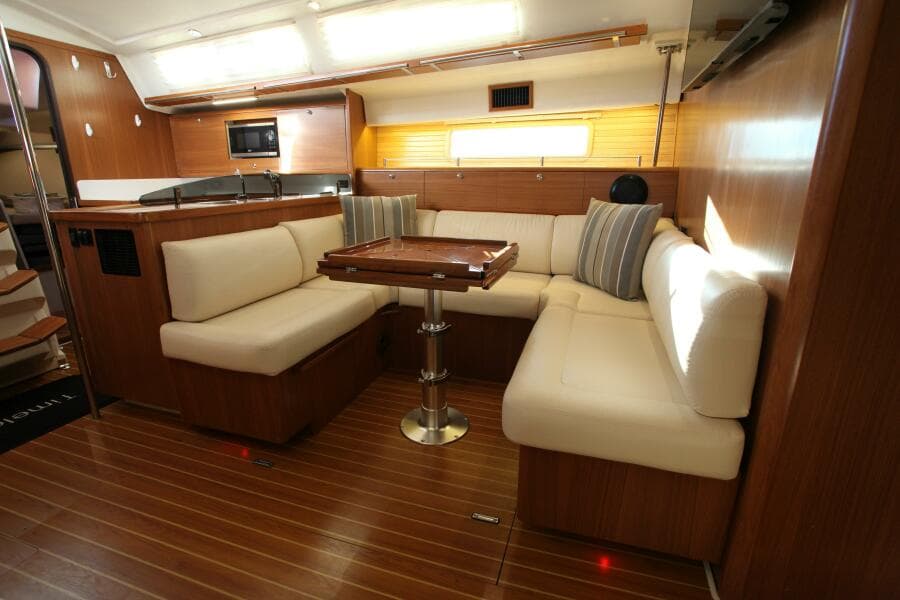 2025 Catalina 426