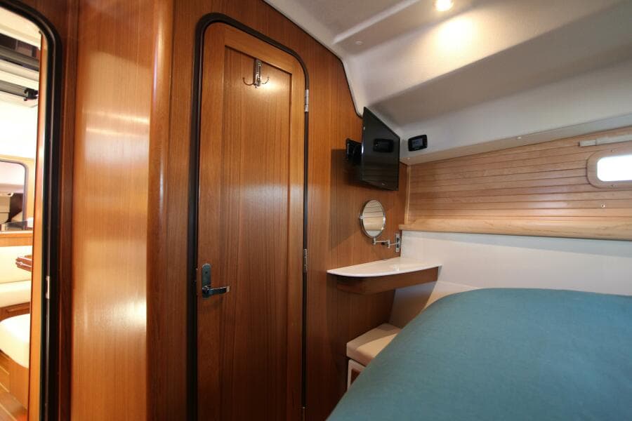 2025 Catalina 426