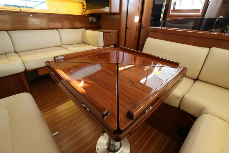 2025 Catalina 426