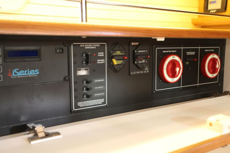 2025 Catalina 426