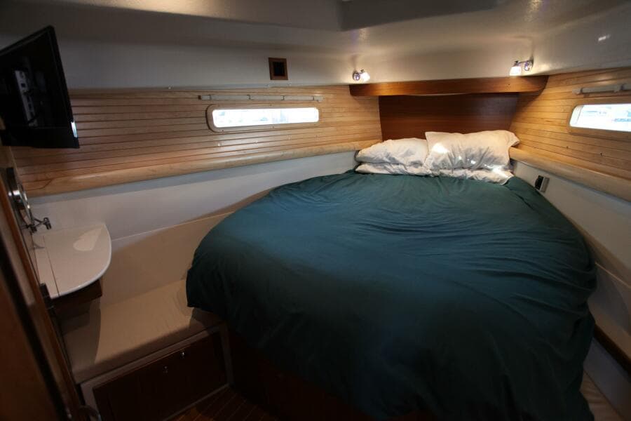 2025 Catalina 426
