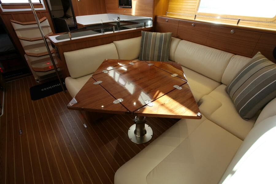 2025 Catalina 426