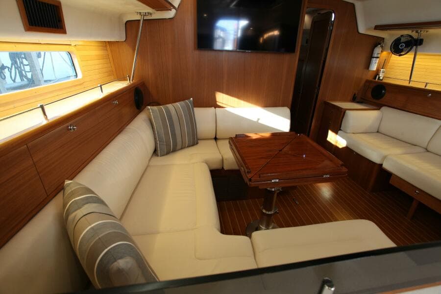 2025 Catalina 426