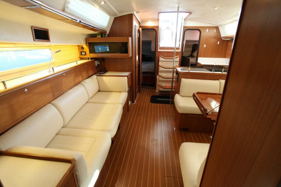 2025 Catalina 426