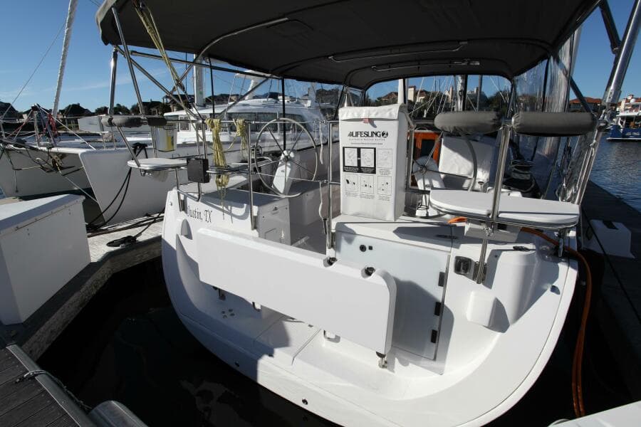 2025 Catalina 426