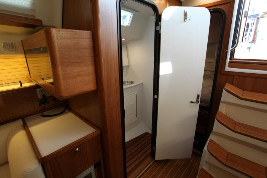 2025 Catalina 426