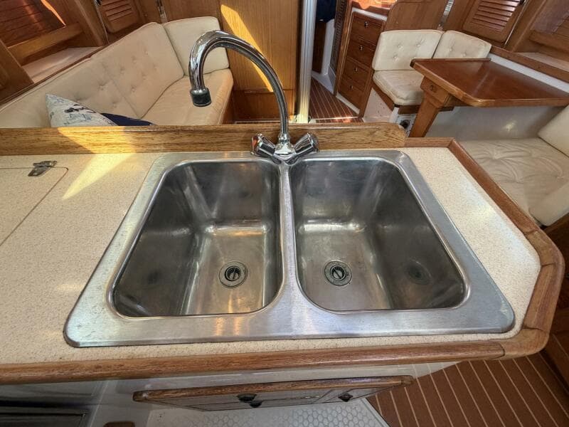 2001 Catalina 36 MkII