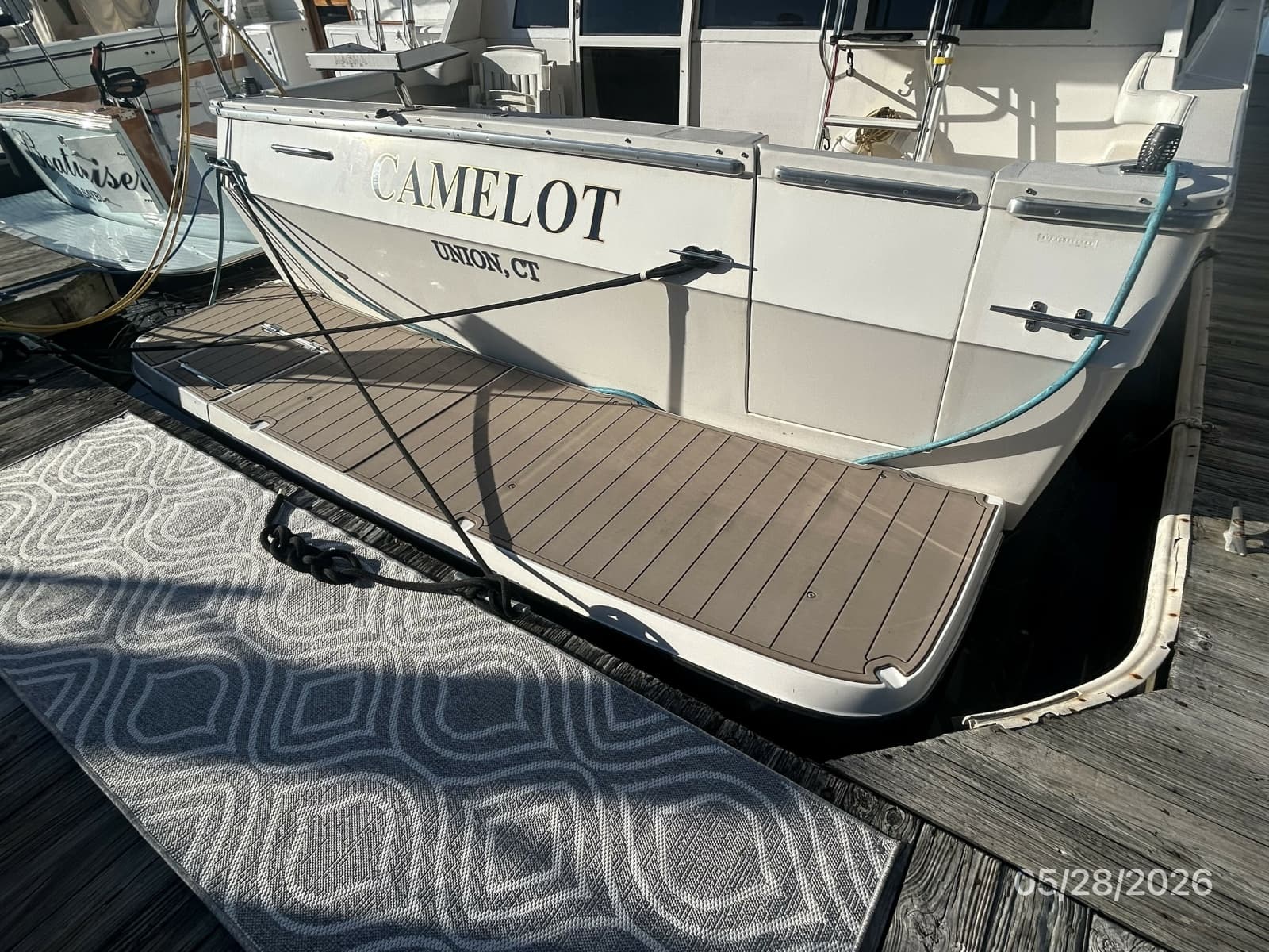 47' Bayliner swimplatform