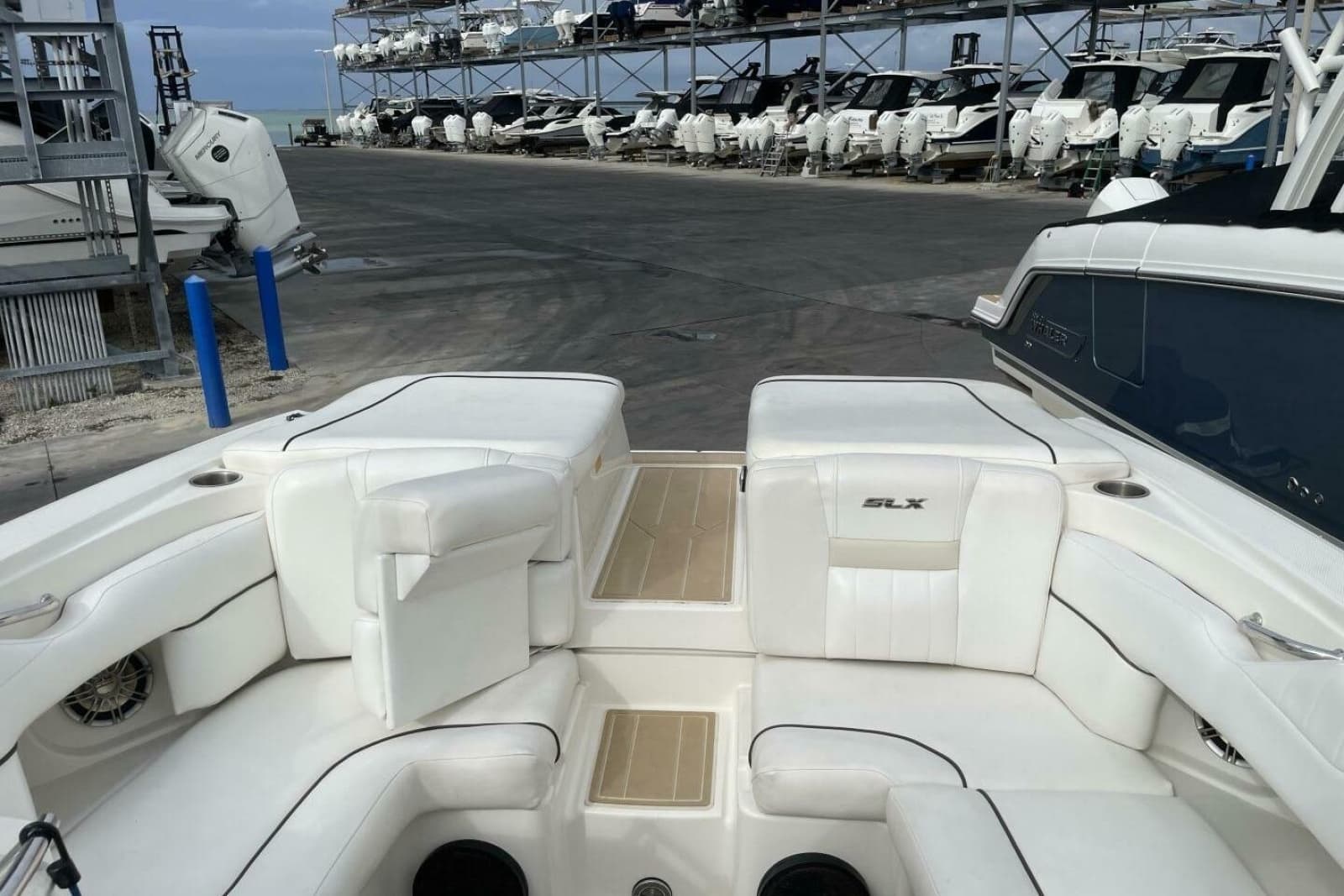 2008 Sea Ray 270 SLX
