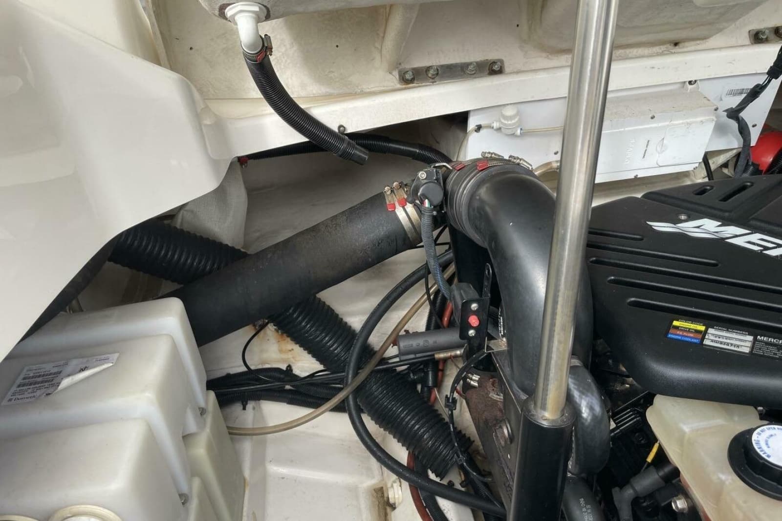 2008 Sea Ray 270 SLX