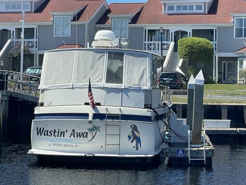1969 Chris-Craft 47 Commander