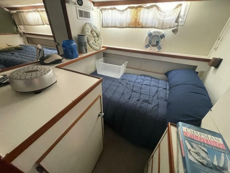 1969 Chris-Craft 47 Commander