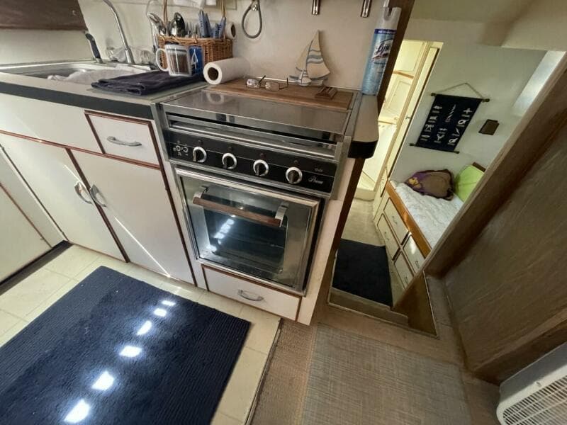 1969 Chris-Craft 47 Commander