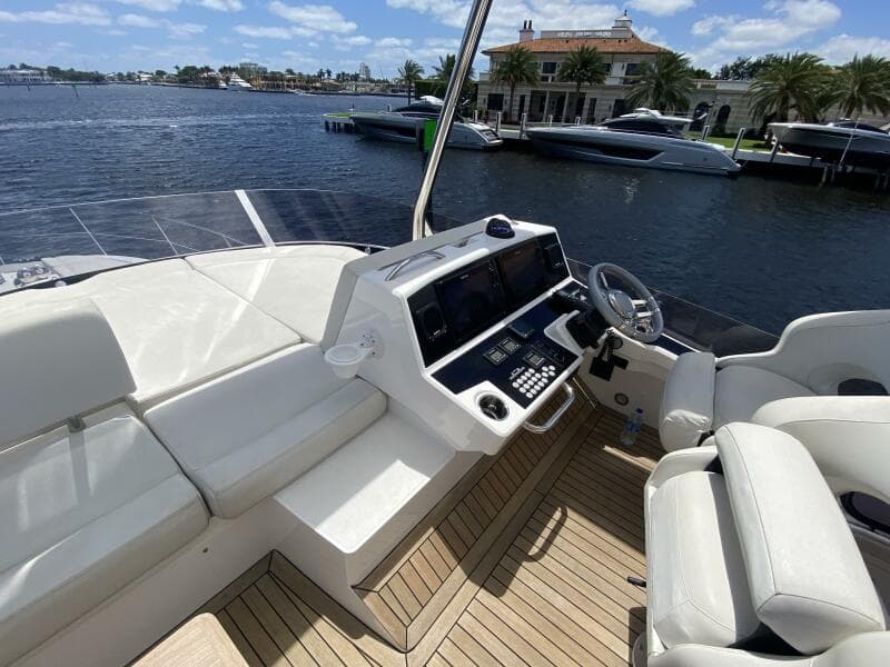 2017 Sunseeker 52 Manhattan