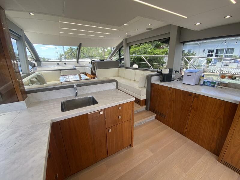 2017 Sunseeker 52 Manhattan